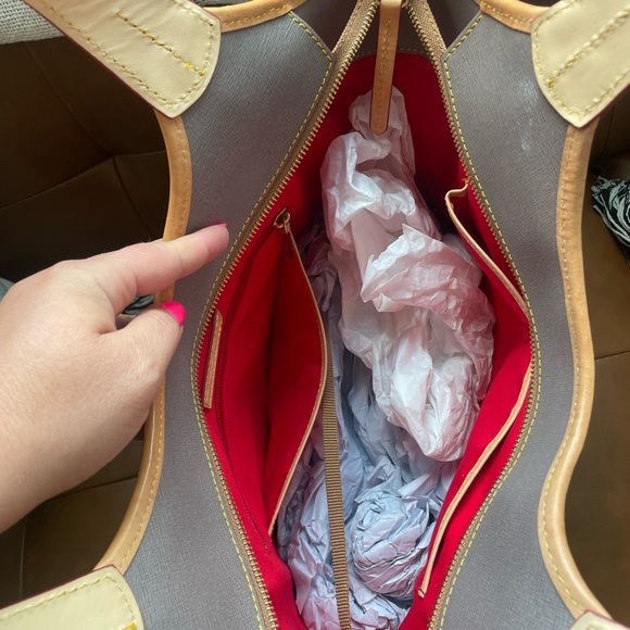 Dooney & Bourke Penelope Shopper Neutral Colors Grey /Tan Large Bag EUC Dust bag - Picture 13 of 16